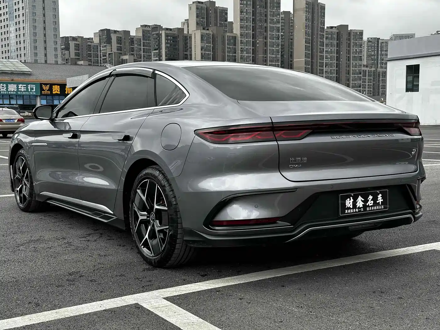 BYD Han 2022 DM-i 242KM Flagship фото 18