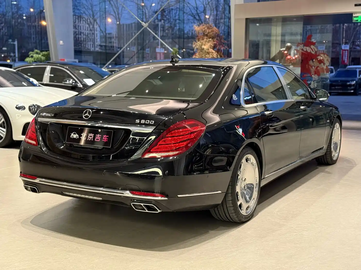 Mercedes-Benz Maybach S-Class 2015 S 600 фото 6
