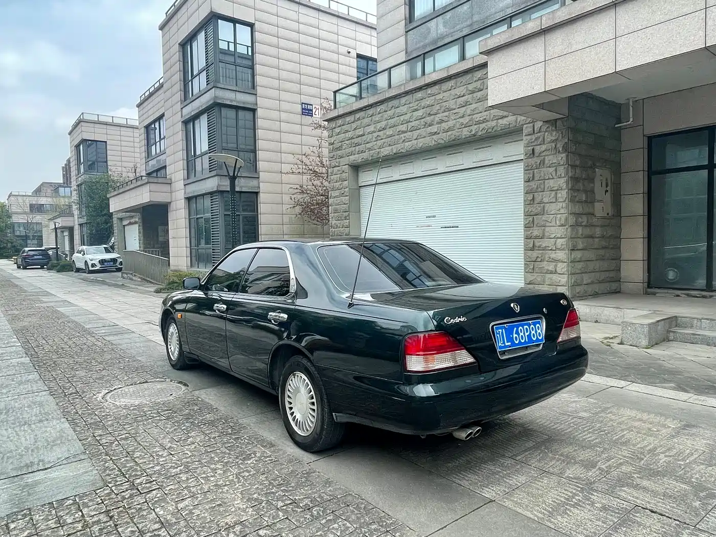 Nissan фото 3