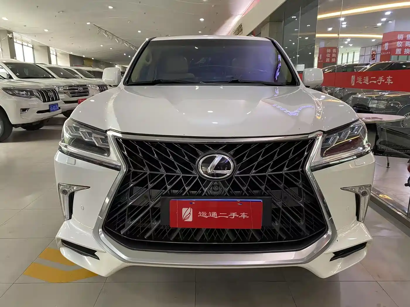 Lexus LX 2009 570
