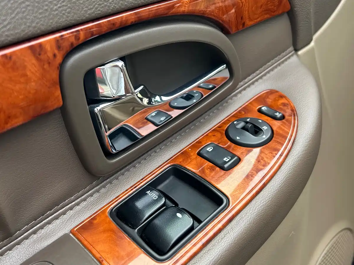 Buick GL8 2006 Model GL8 3.0L LT Luxury Edition фото 8