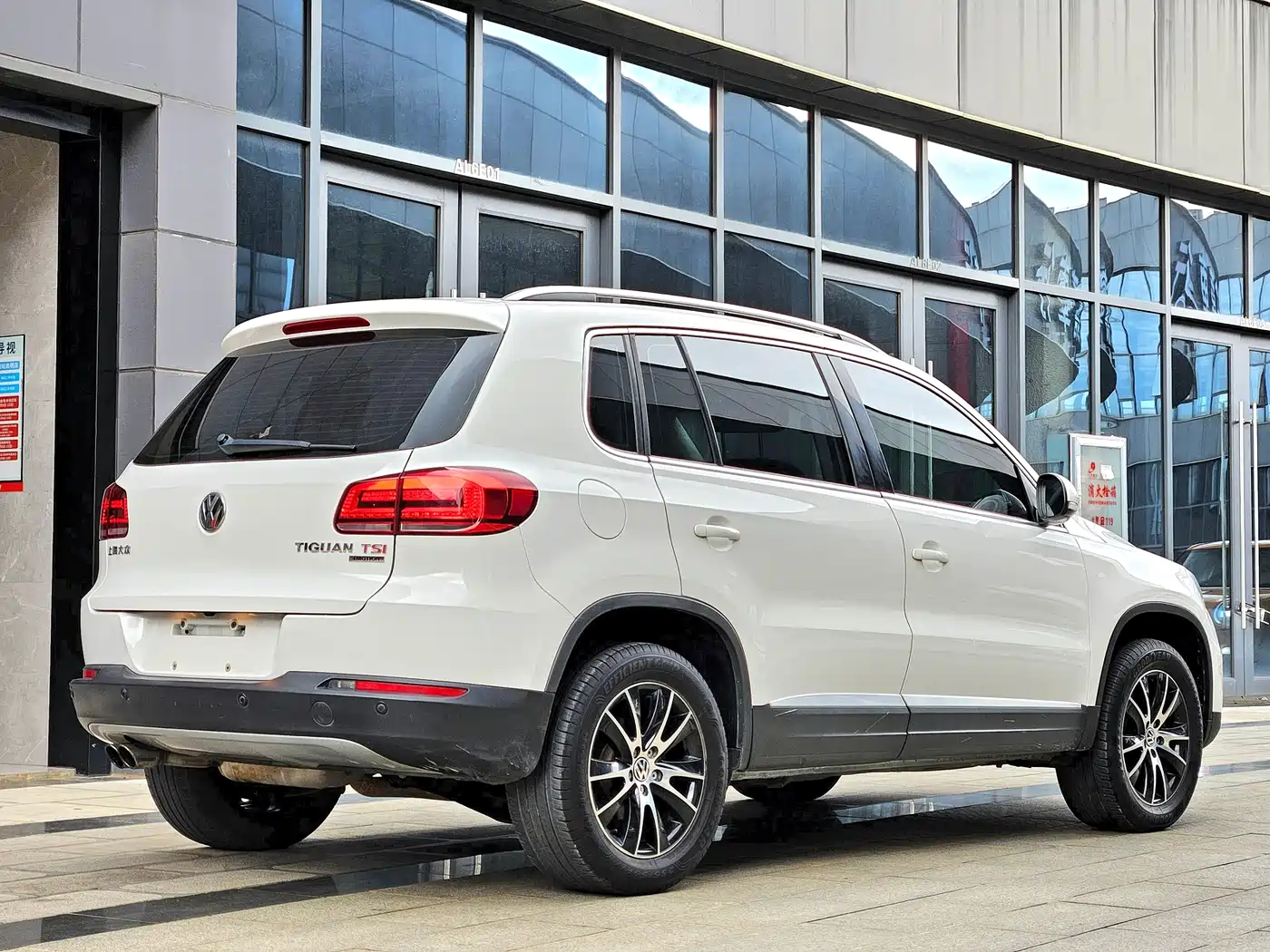 Volkswagen Tiguan 2013 2.0TSI Auto 4WD Luxury Edition фото 20