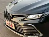 Фото 19 - Toyota Camry