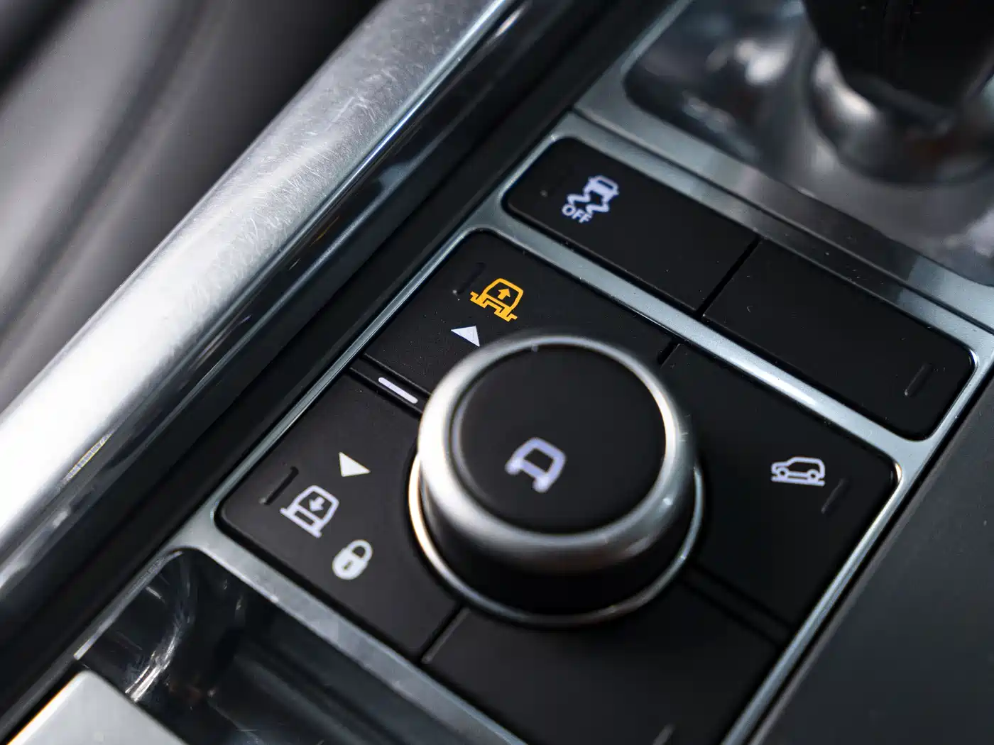 Land Rover Range Rover Sport 2020 3.0 L6 SE фото 17