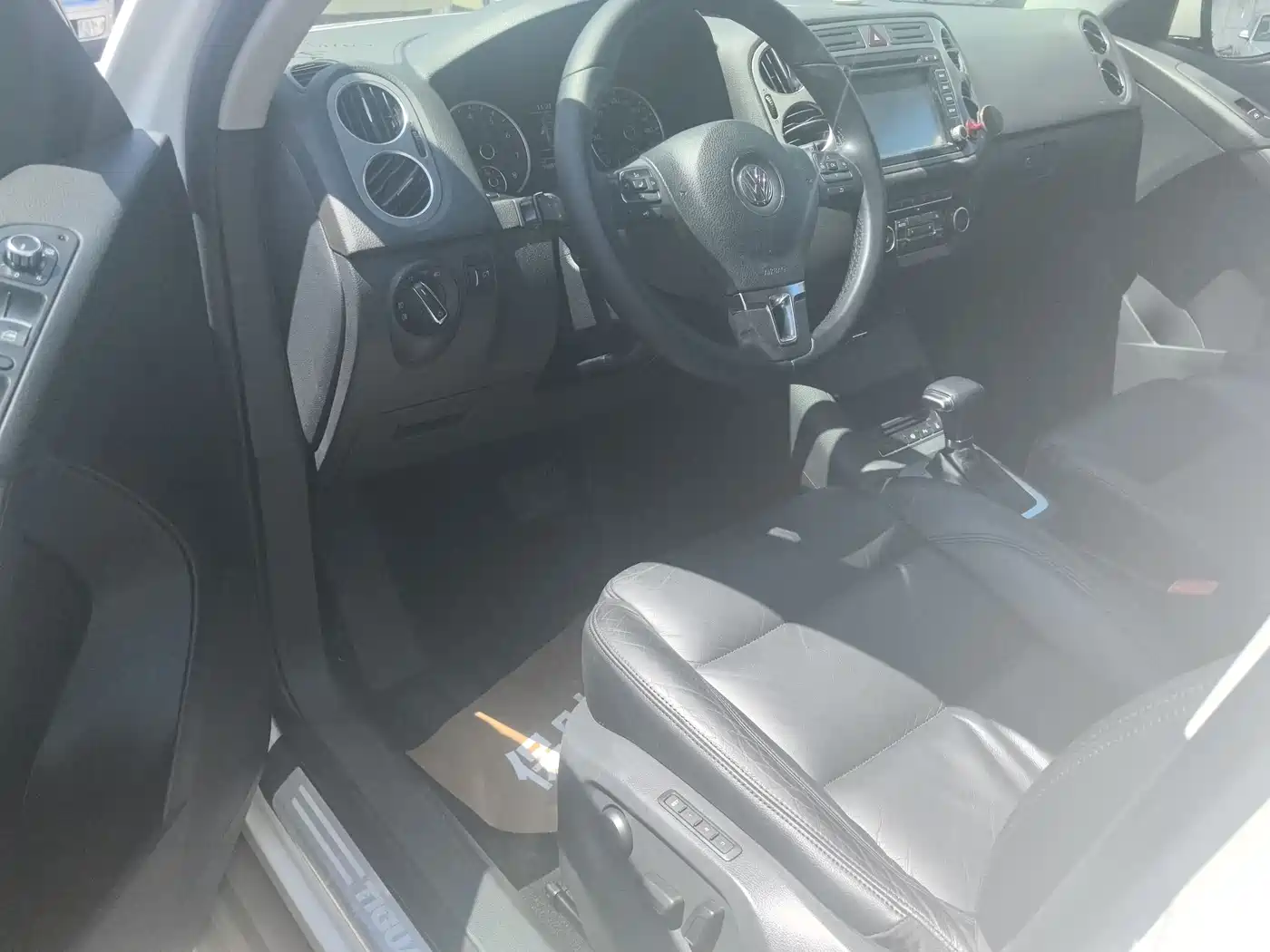 Volkswagen Tiguan 2010 1.8TSI Automatic 2WD Urban фото 5