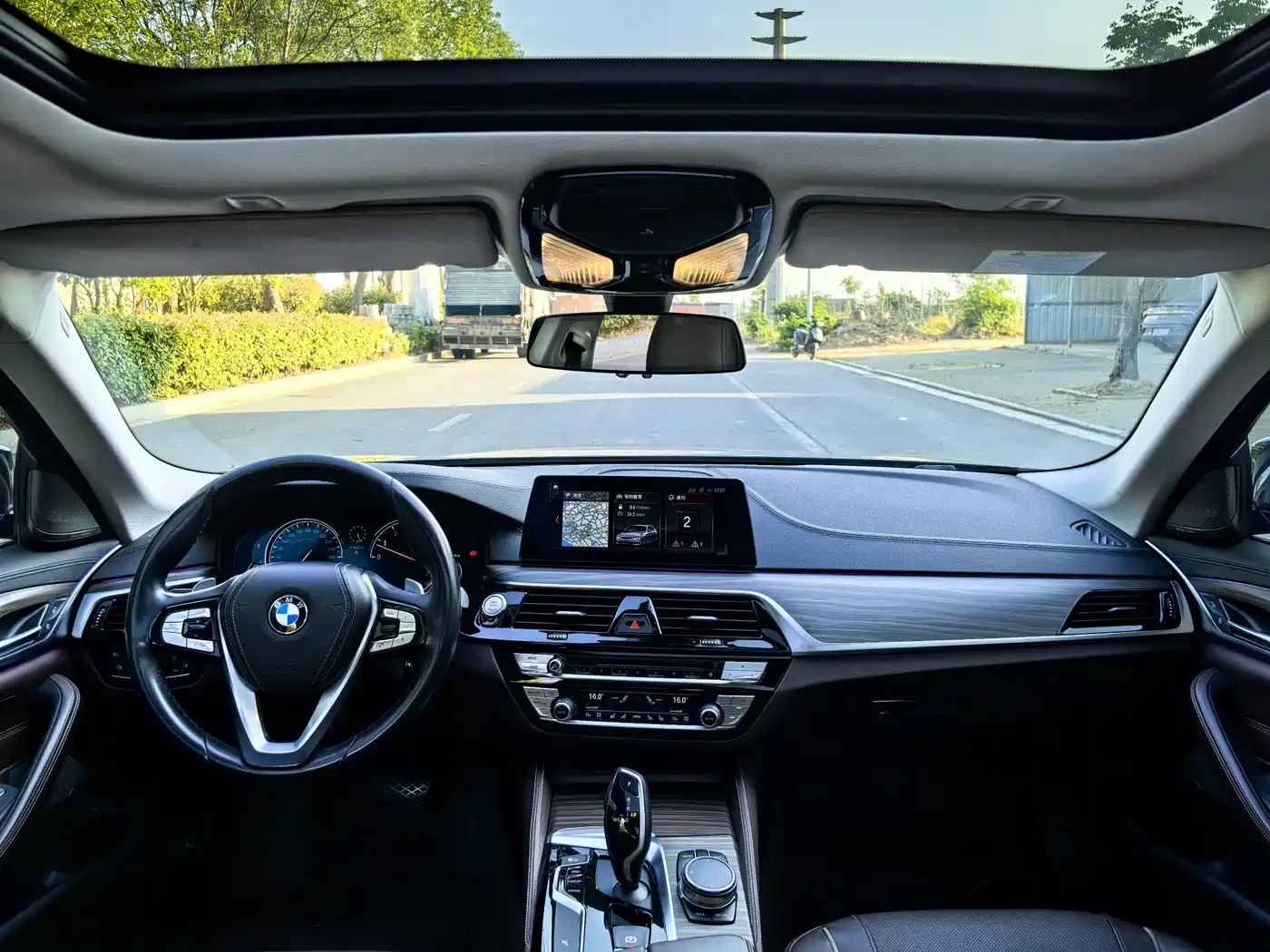 BMW 5 Series 2018 Facelift 530Li xDrive Luxury Package фото 6
