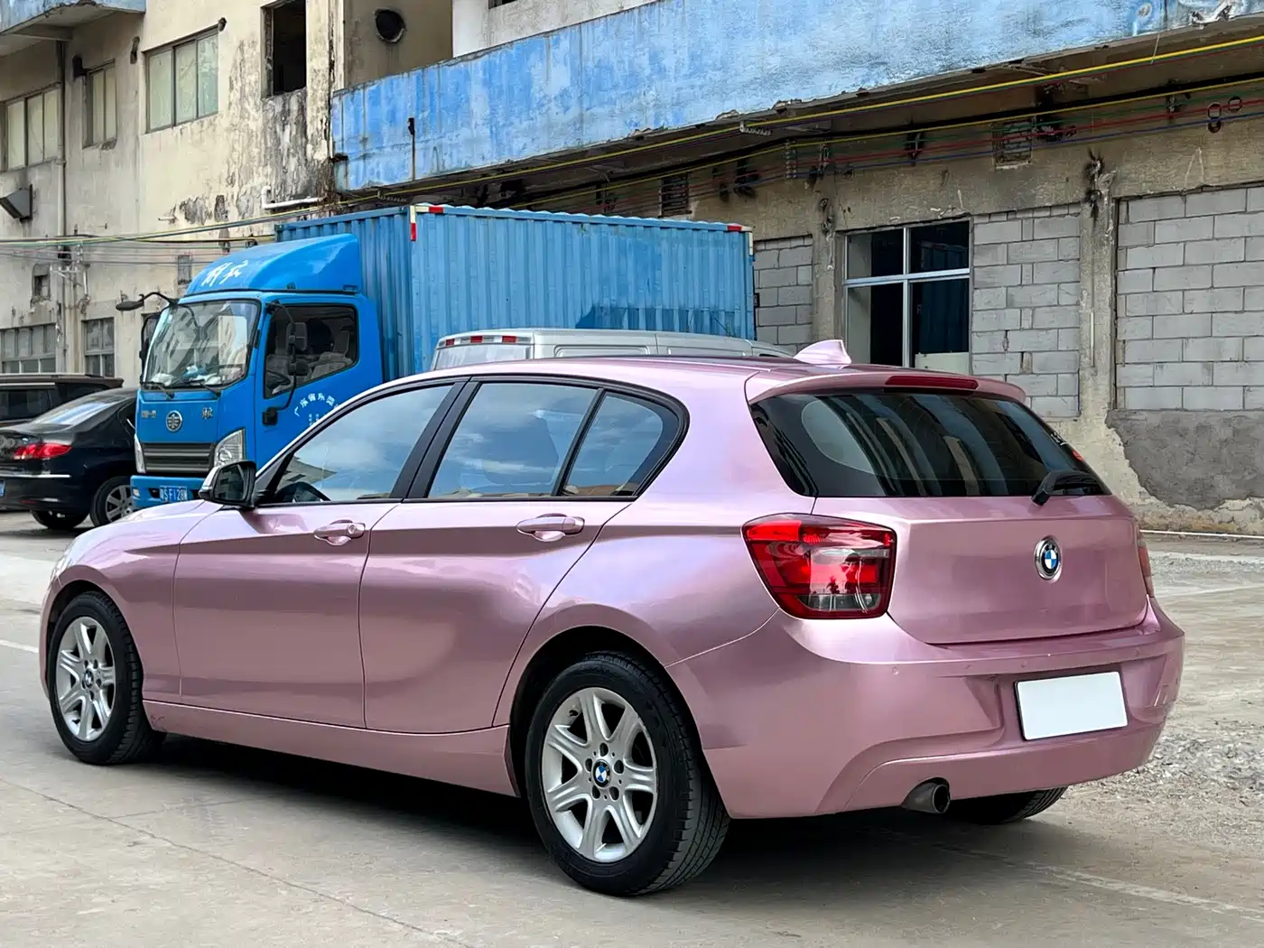 BMW 1 Series (Import) 2012 116i Leading фото 9