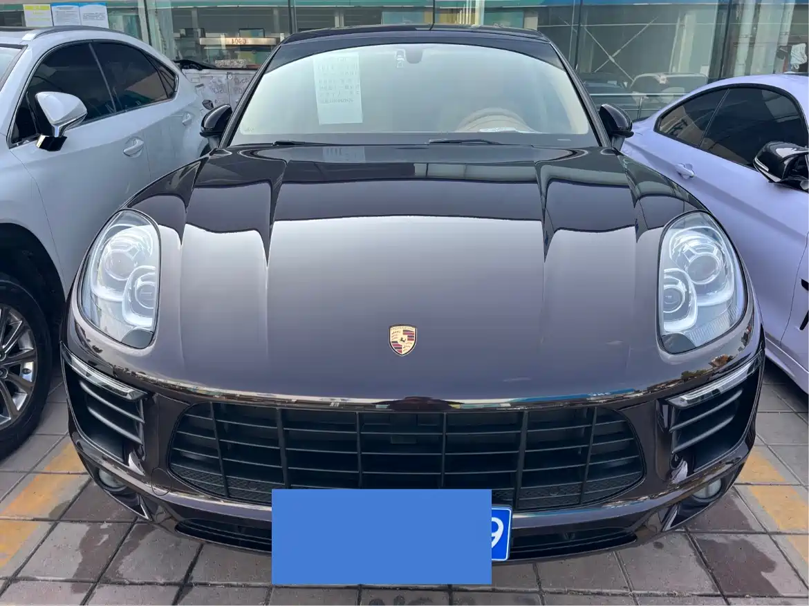 Porsche Macan 2016 Macan 2.0T фото 2