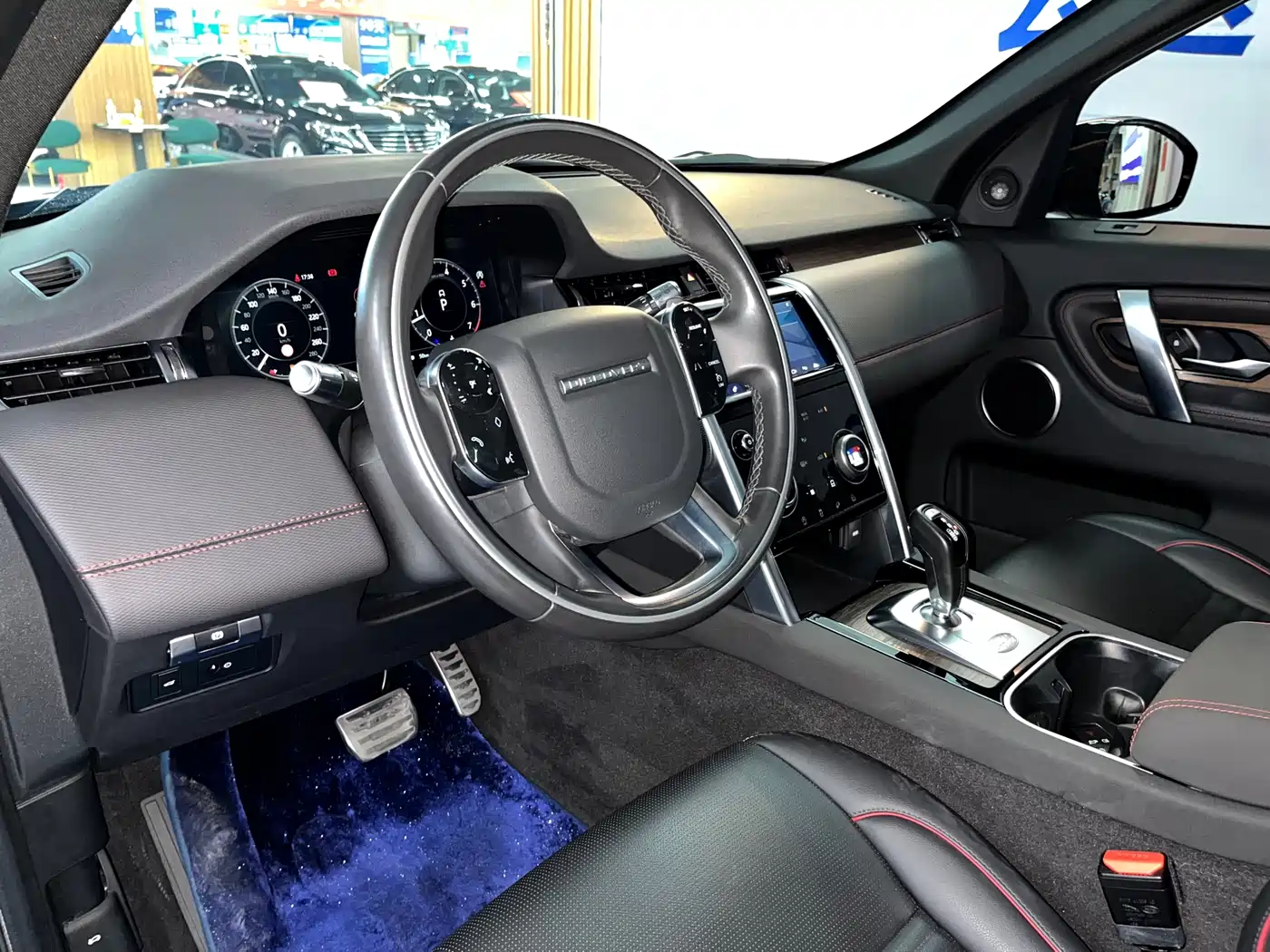 Land Rover Discovery Sport 2020 249PS R-Dynamic Performance Tech 5-seater фото 9