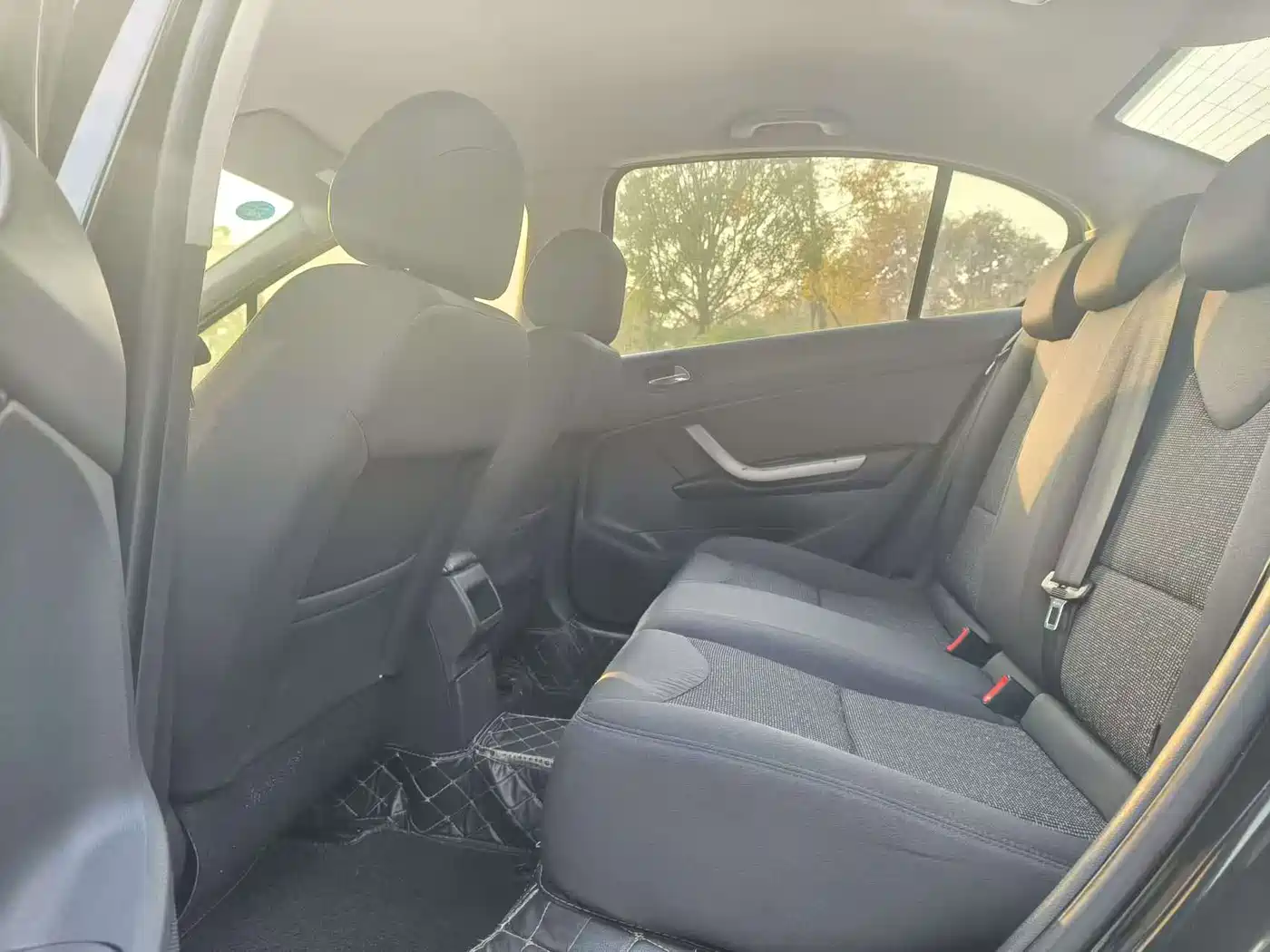 Peugeot 408 2012 2011 1.6L Automatic Comfort Edition