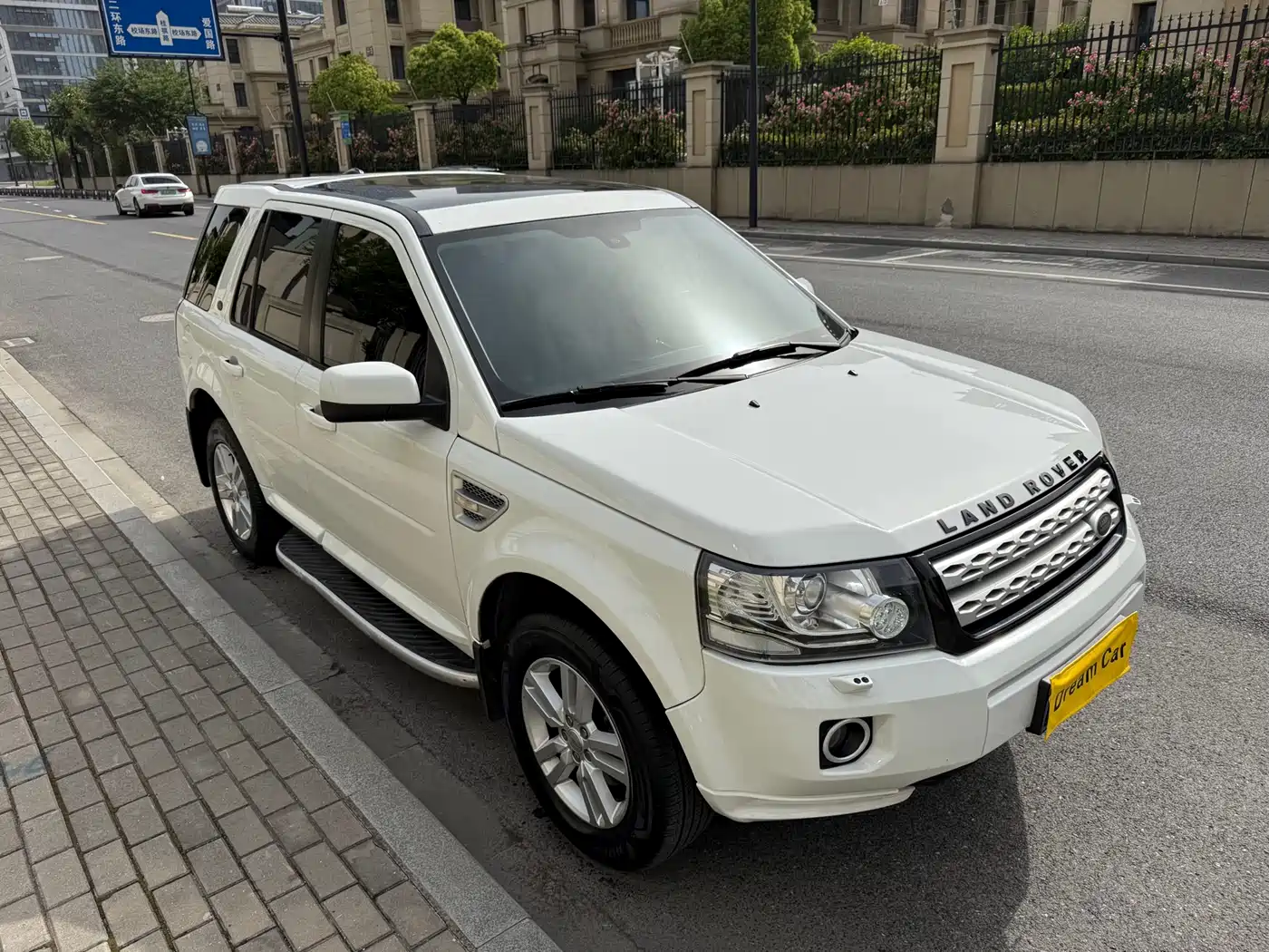 Land Rover Freelander 2 2014 2.0T Si4 SE Gasoline Edition фото 5
