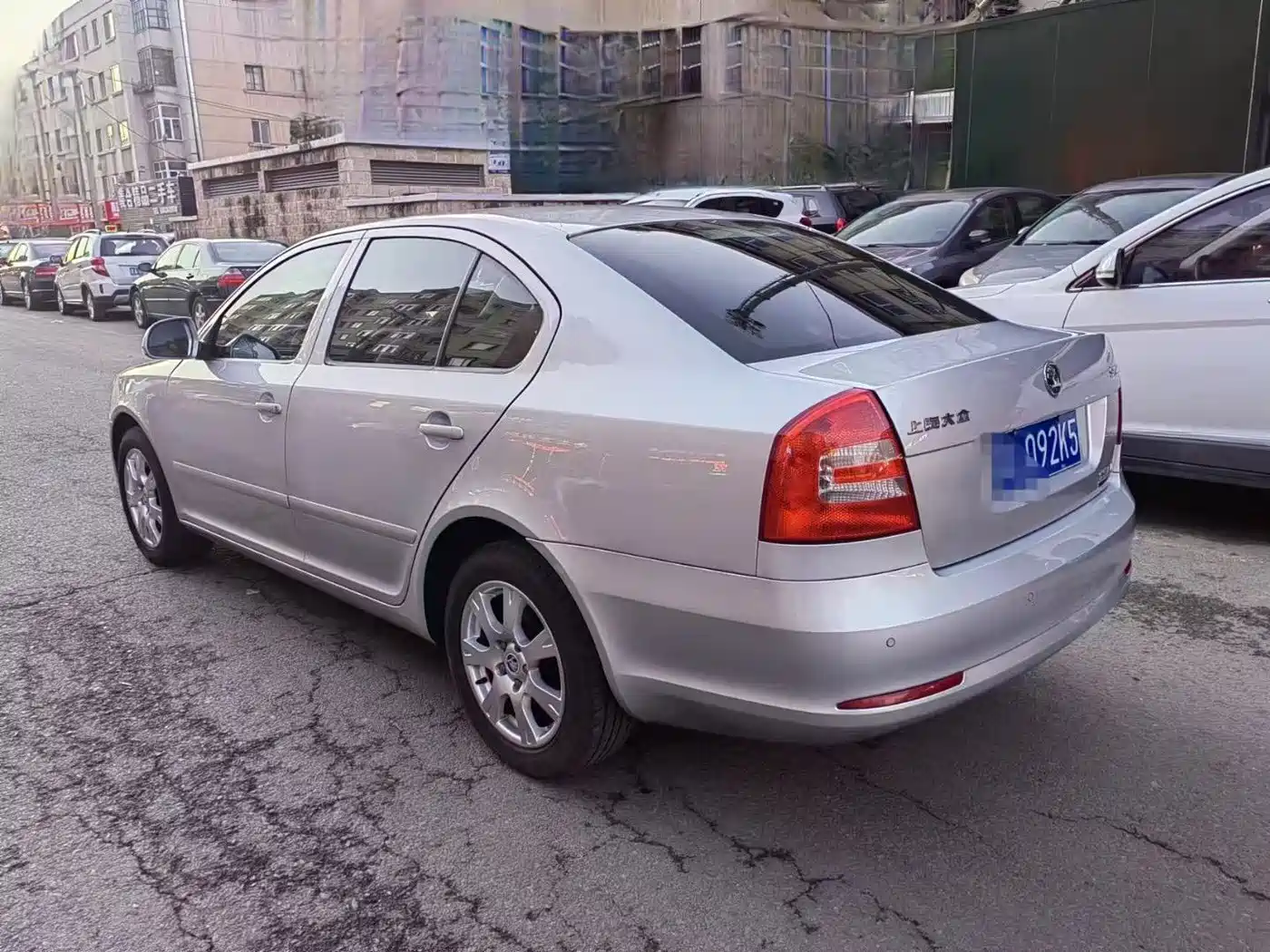 Škoda Octavia 2015 Classic 1.6L Manual Elite Edition фото 6