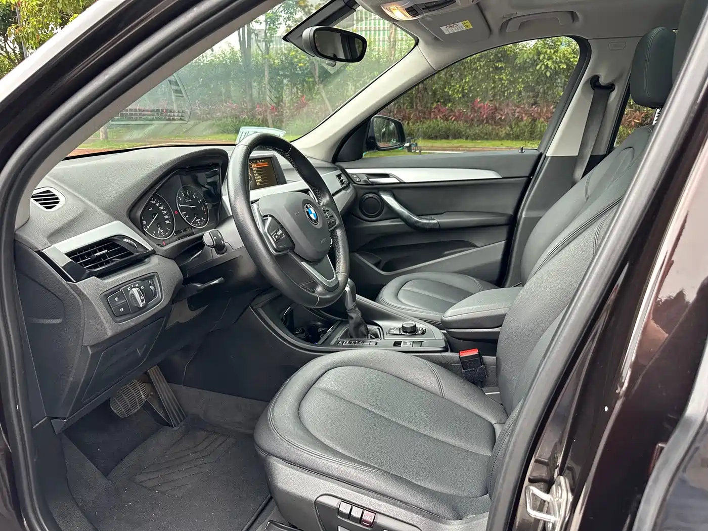 BMW X1 2016 sDrive18Li Premium Model фото 7
