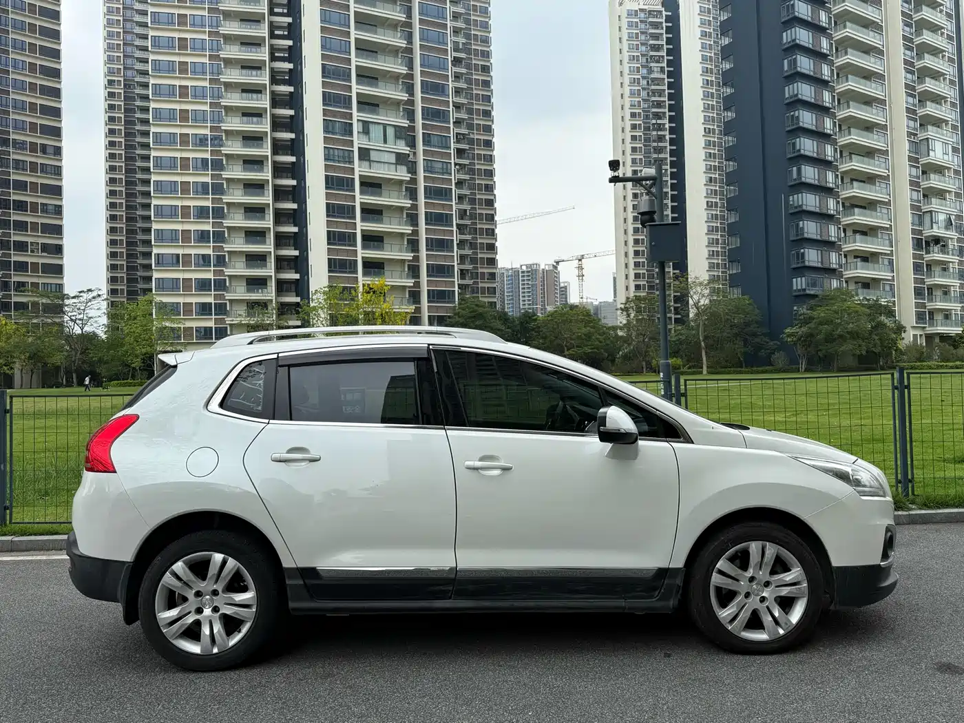 Peugeot 3008 2015 1.6THP Automatic Trend Edition фото 4
