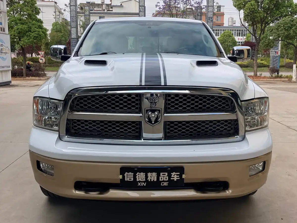 RAM Trucks 2013