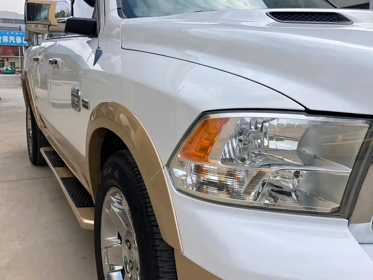 RAM Trucks 2013
