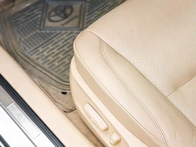 Toyota Crown 2008 2.5L 5th Anniversary Edition фото 13