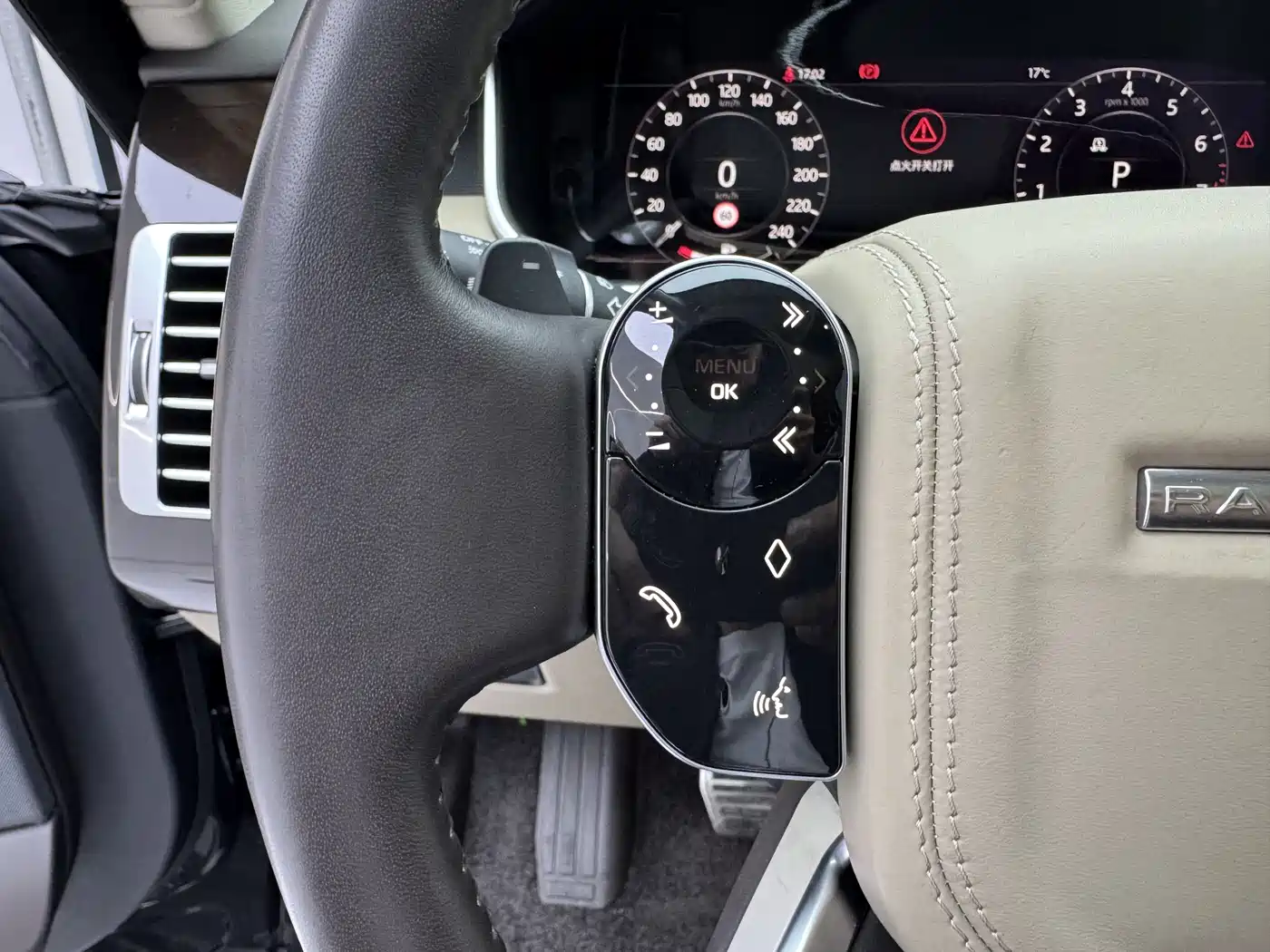 Land Rover Range Rover 2022 3.0 L6 400PS Heritage Extended Classic Edition фото 18