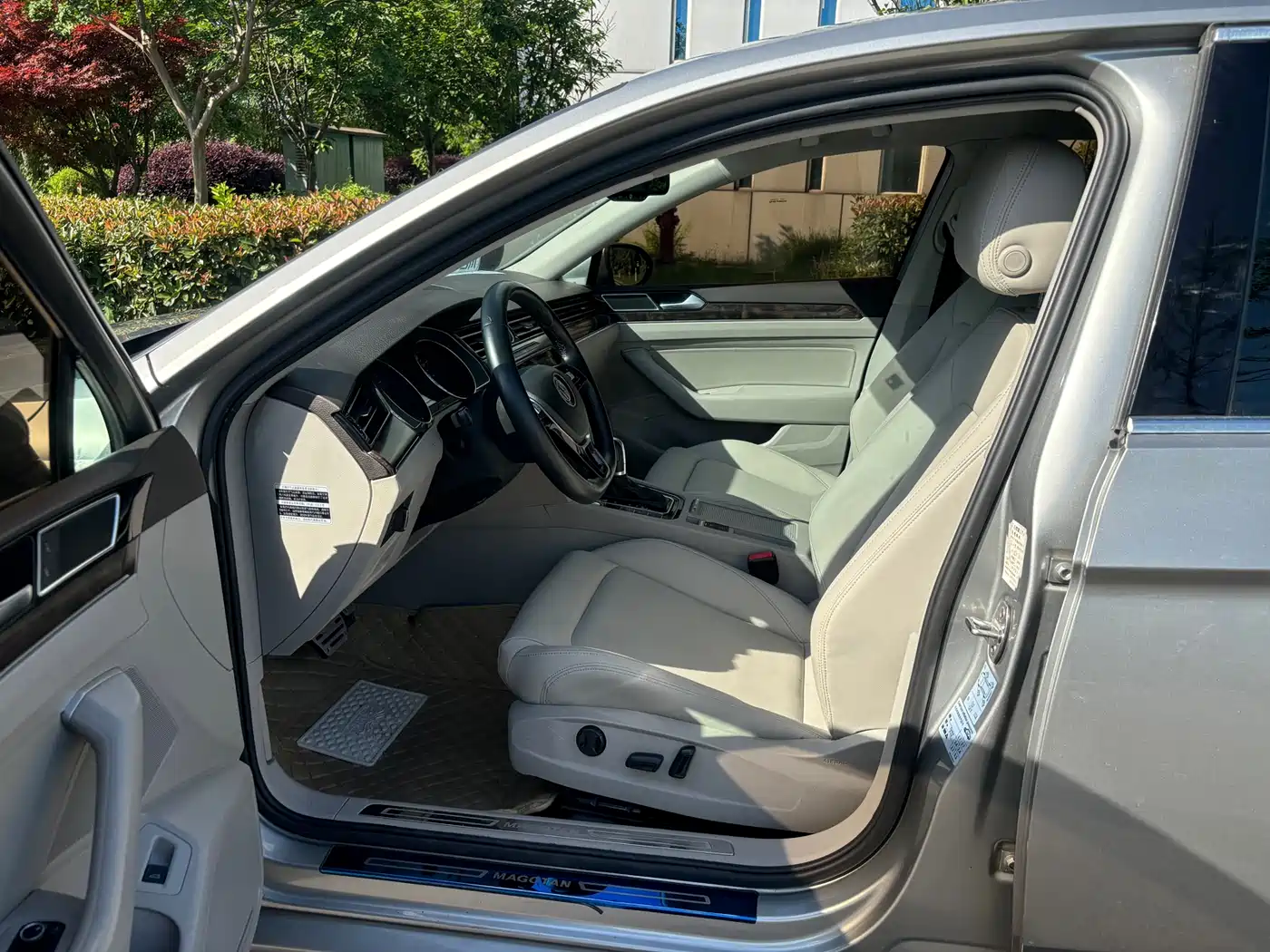 Volkswagen Magotan 2017 380TSI DSG Luxury фото 3