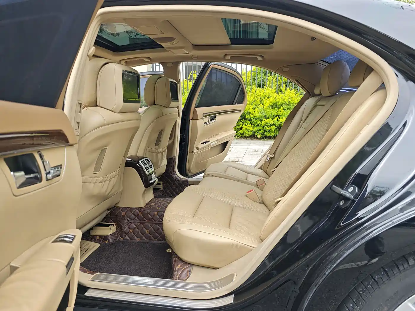Mercedes-Benz S-Class 2010 Model S 400 L HYBRID фото 15