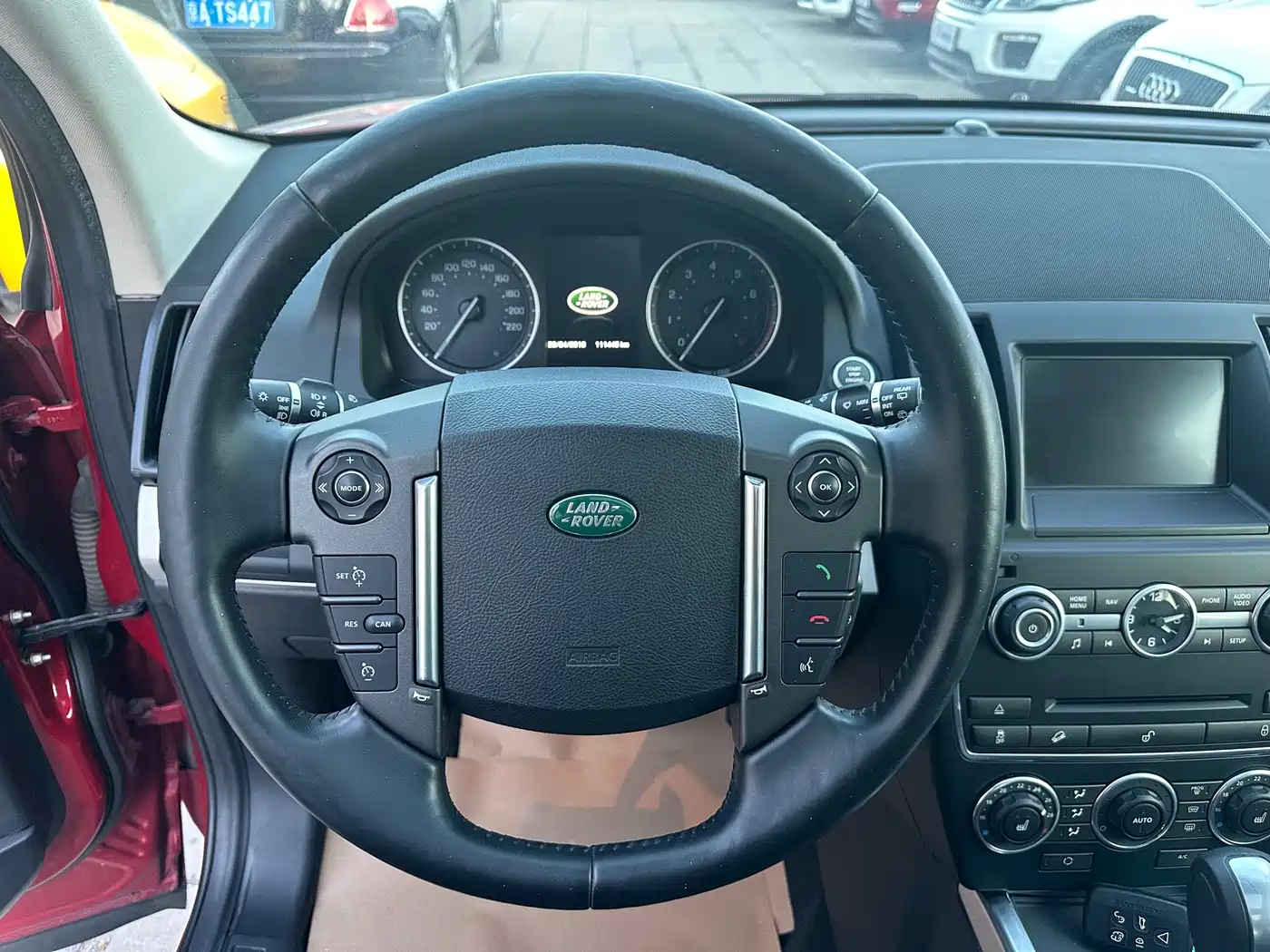 Land Rover Freelander 2 2014 2.0T Si4 SE Gasoline Edition фото 12