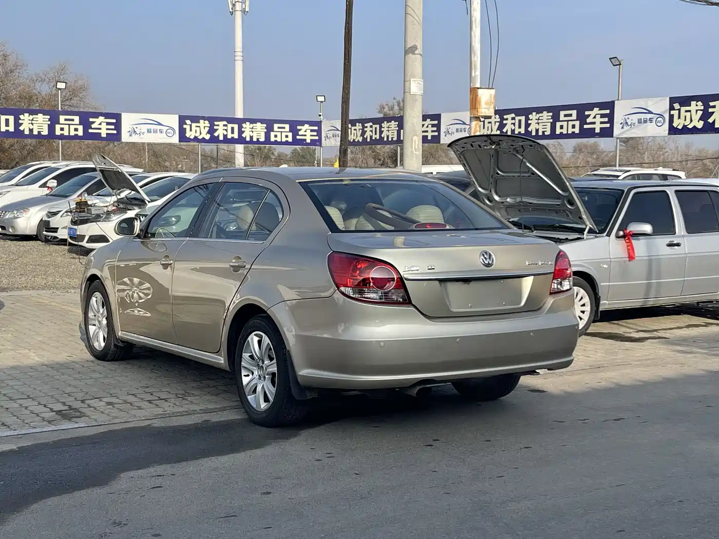 Volkswagen Lavida 2011 1.6L Automatic Pinxuan Edition фото 7