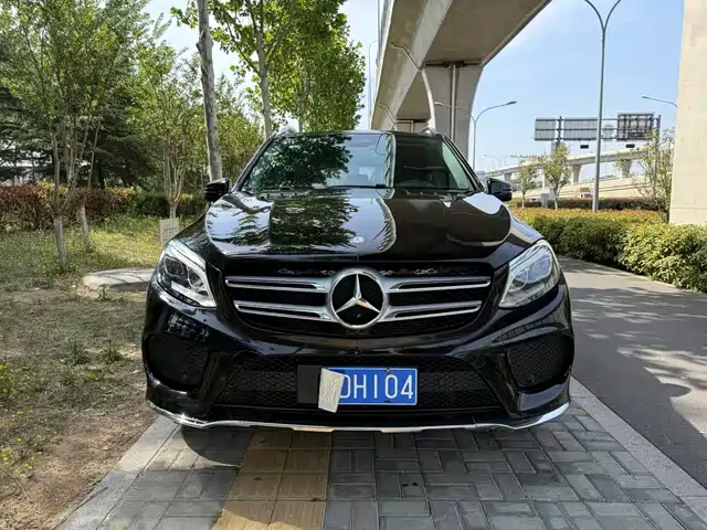 MERCEDES-BENZ GLE