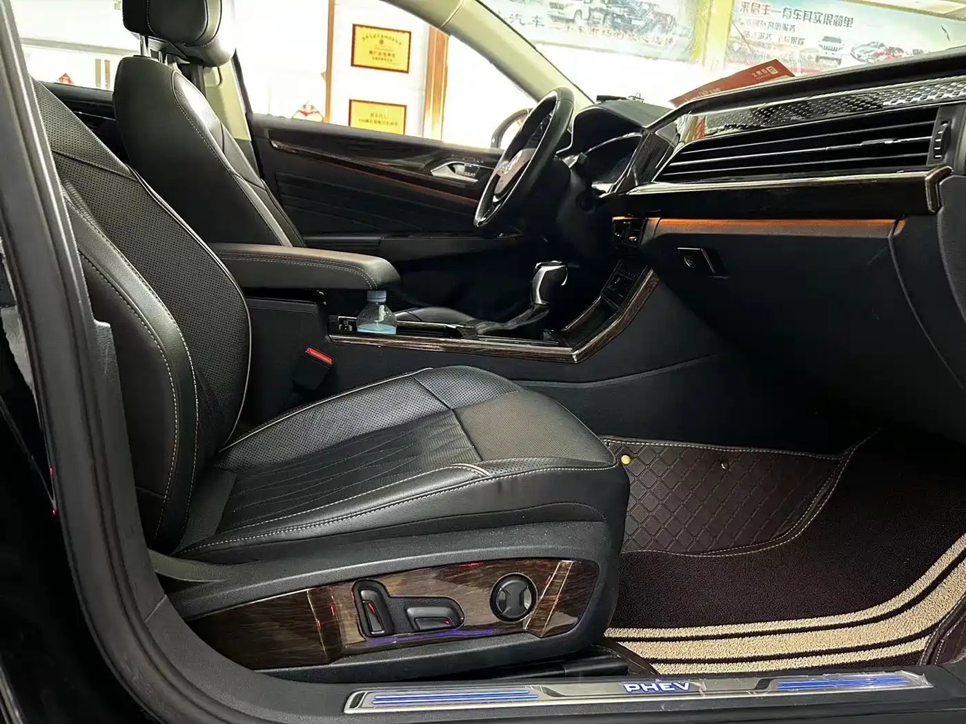 VOLKSWAGEN PASSAT NEW ENERGY