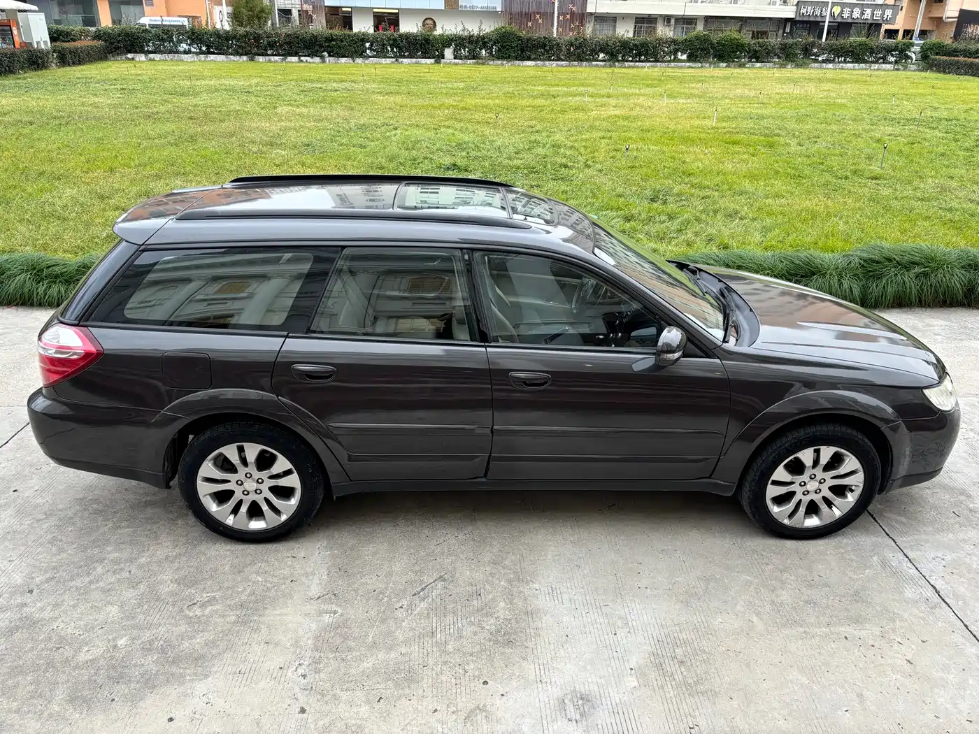 Subaru Outback 2005 3.0R фото 2
