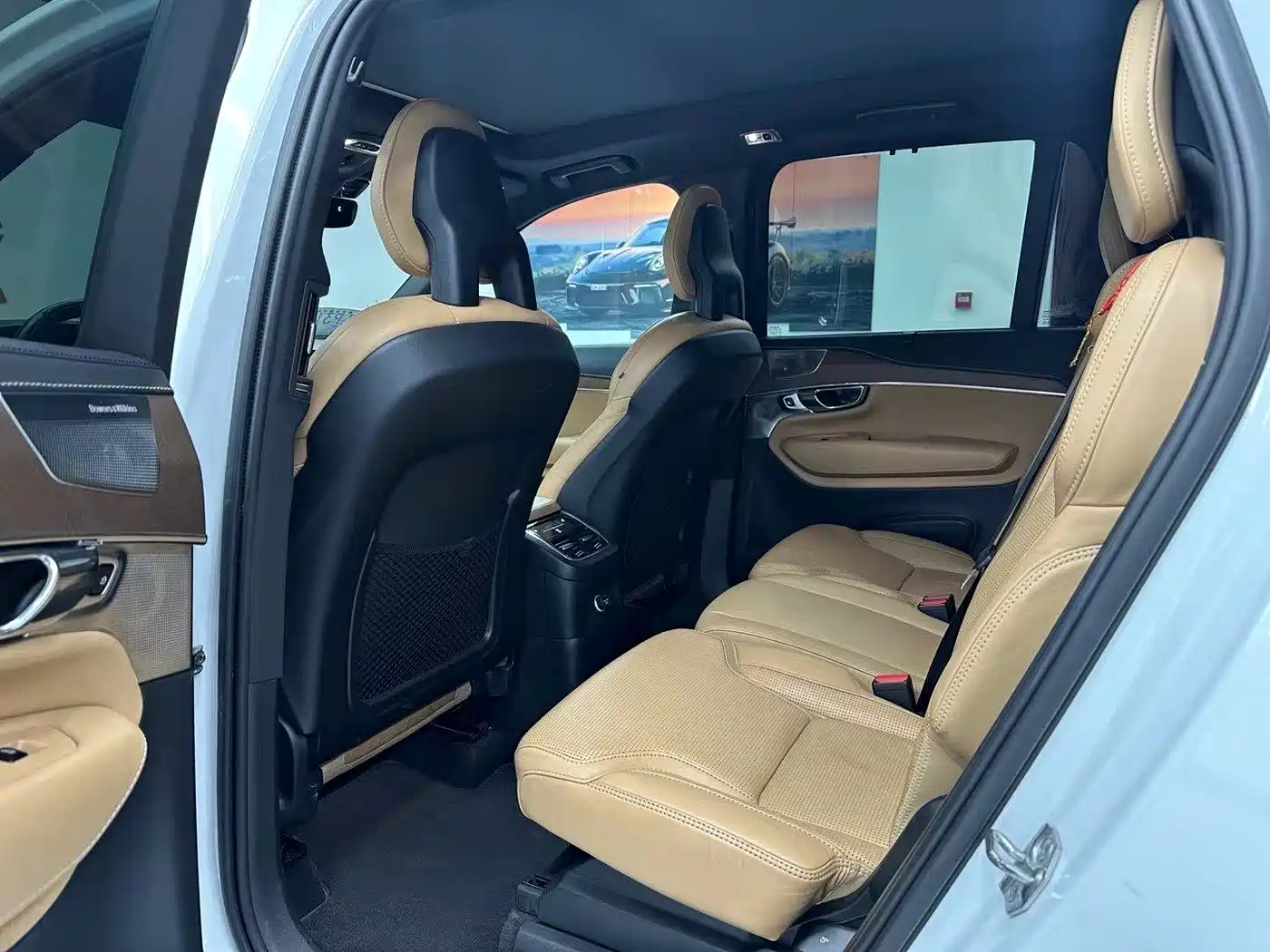 VOLVO XC90 PLUG IN HYBRID