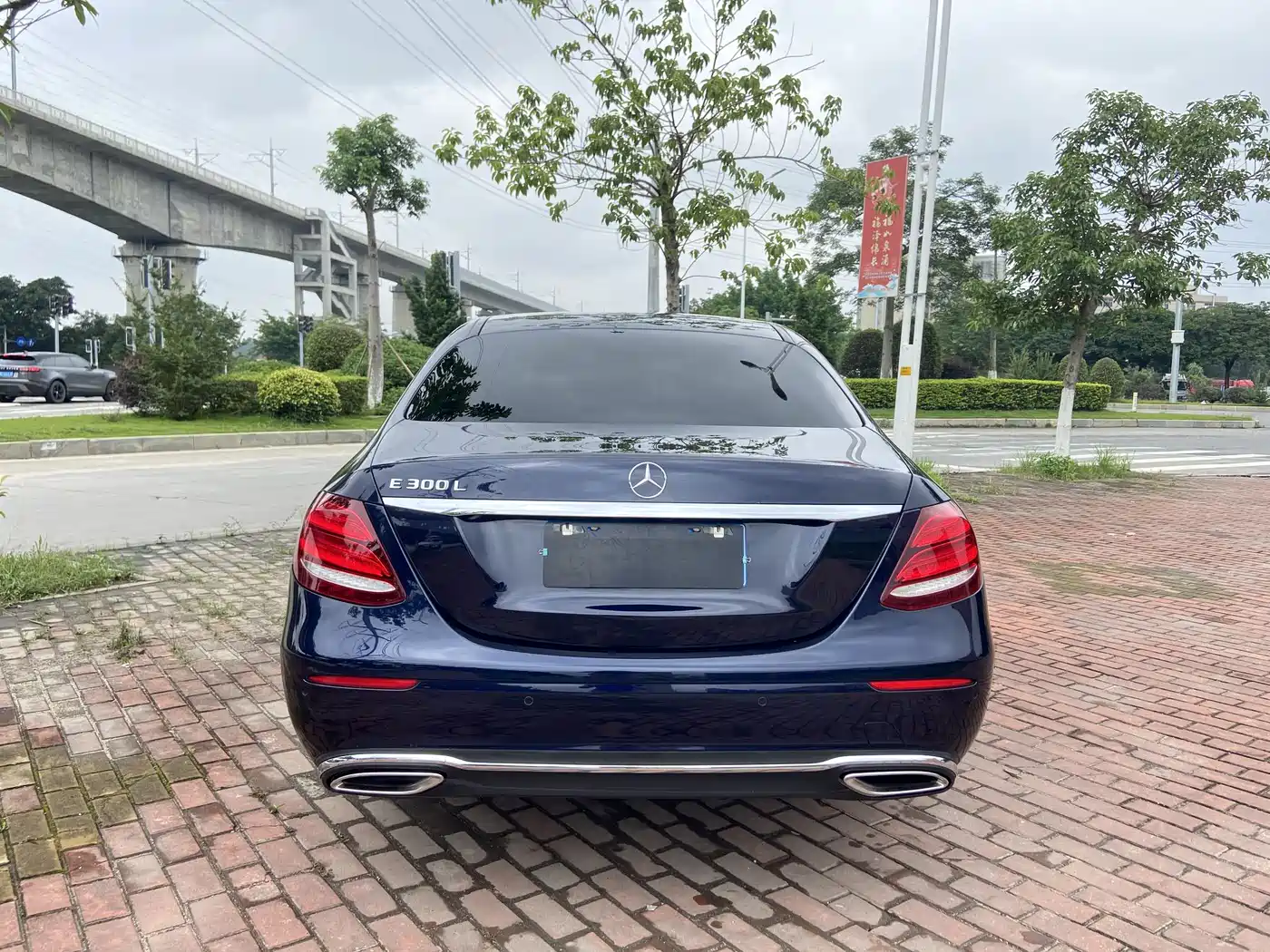 Mercedes-Benz E-Class 2019 E 300 L Luxury фото 5