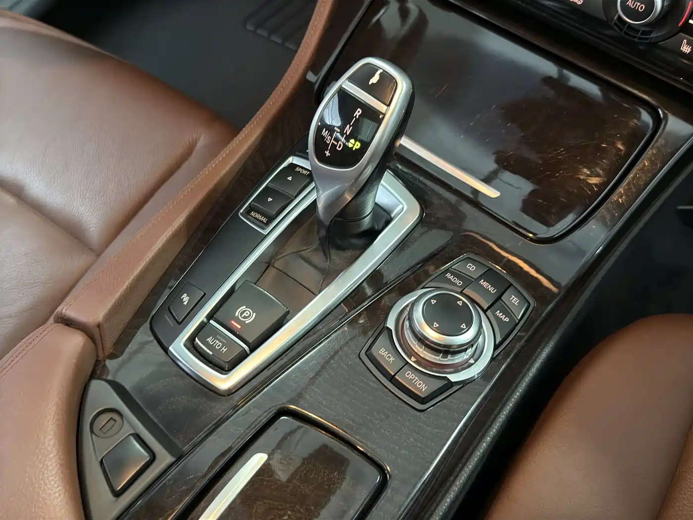 BMW 5 Series (Import) 2011 535i Luxury Sport фото 16