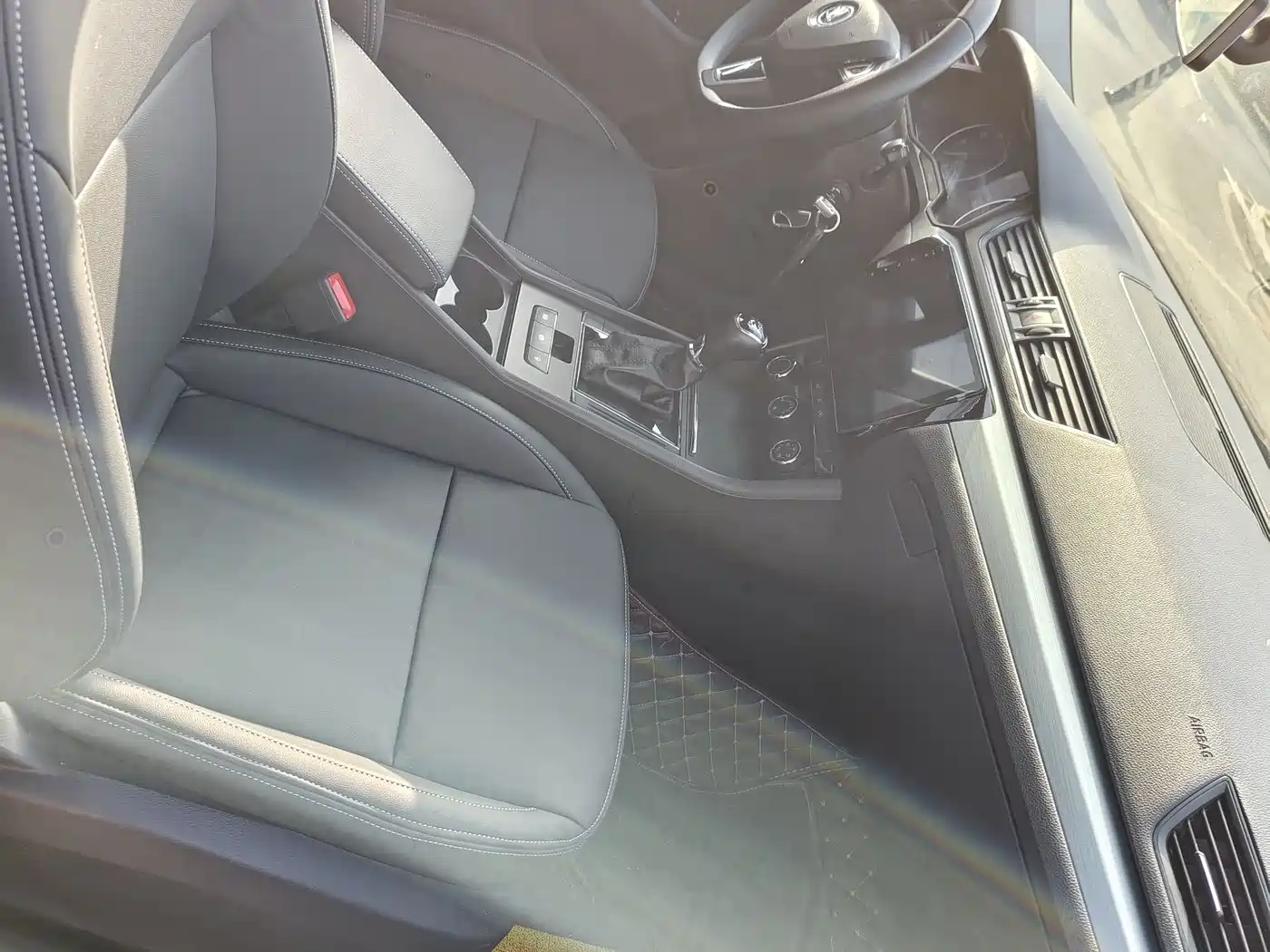 Škoda Superb 2016 TSI280 DSG Advance Edition фото 9