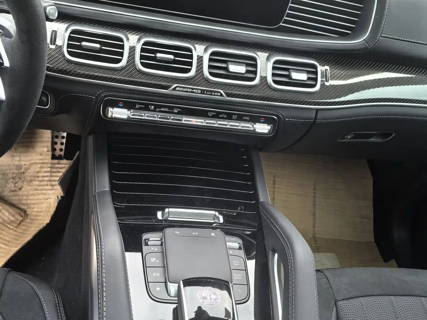 Mercedes-Benz GLS AMG 2024 AMG GLS 63 4MATIC+ фото 9