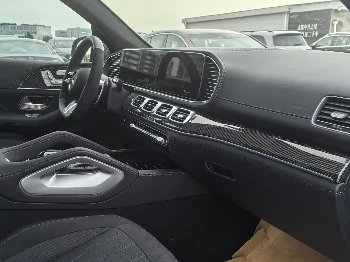 Mercedes-Benz GLS AMG 2024 AMG GLS 63 4MATIC+ фото 10