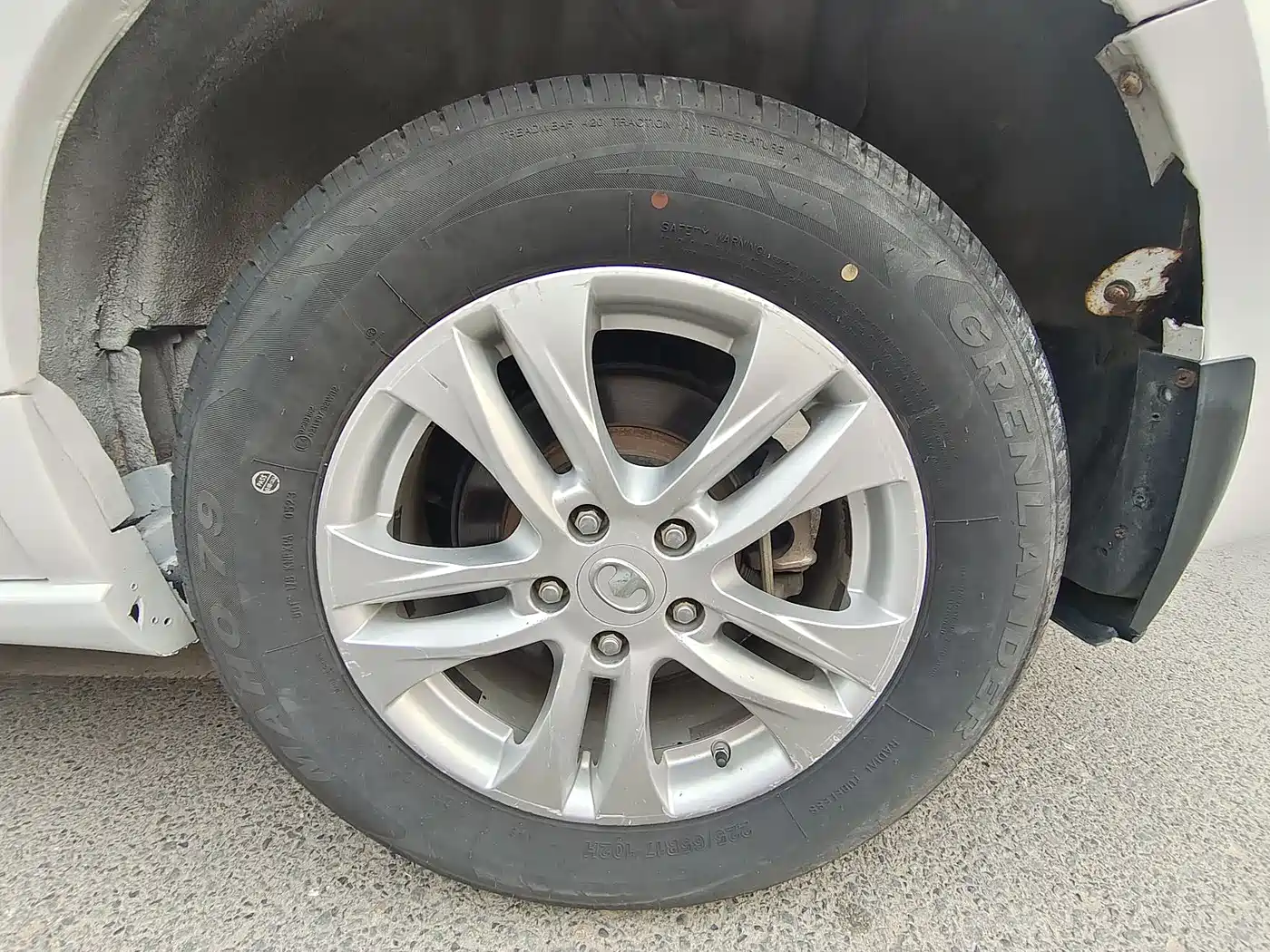 Haval H6 2012 2.4L Automatic 2WD Elite фото 14