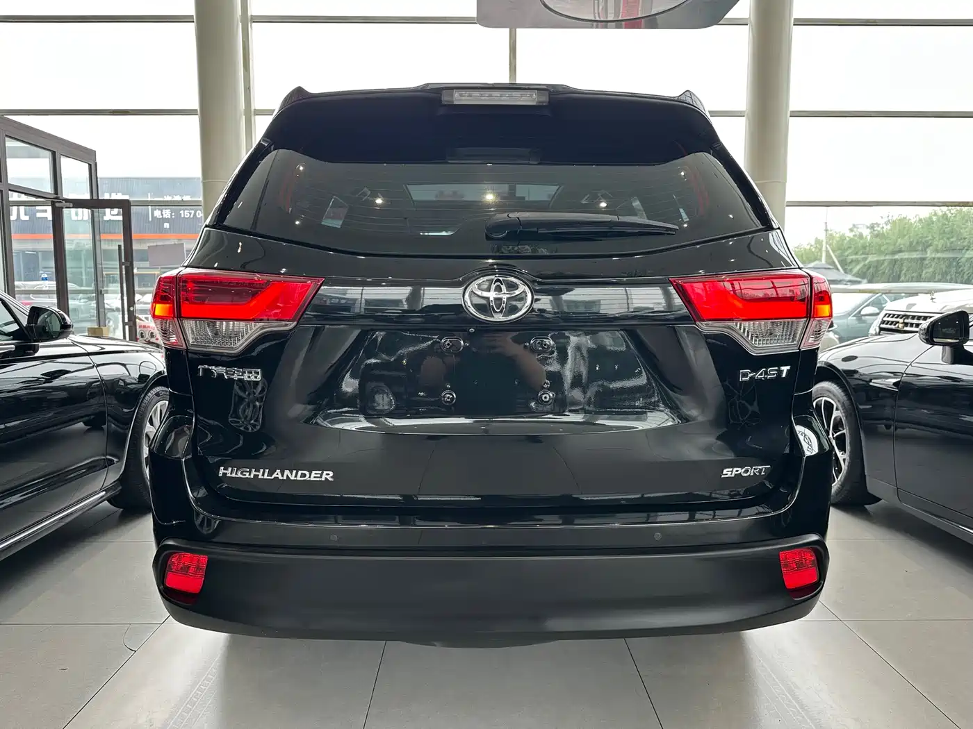 TOYOTA HIGHLANDER