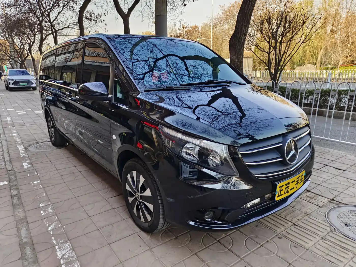 Mercedes-Benz Vito 2021 2.0T Elite 7-Seater фото 3