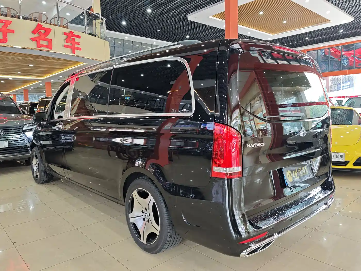 Mercedes-Benz Vito 2021 2.0T Elite 7-Seater фото 6