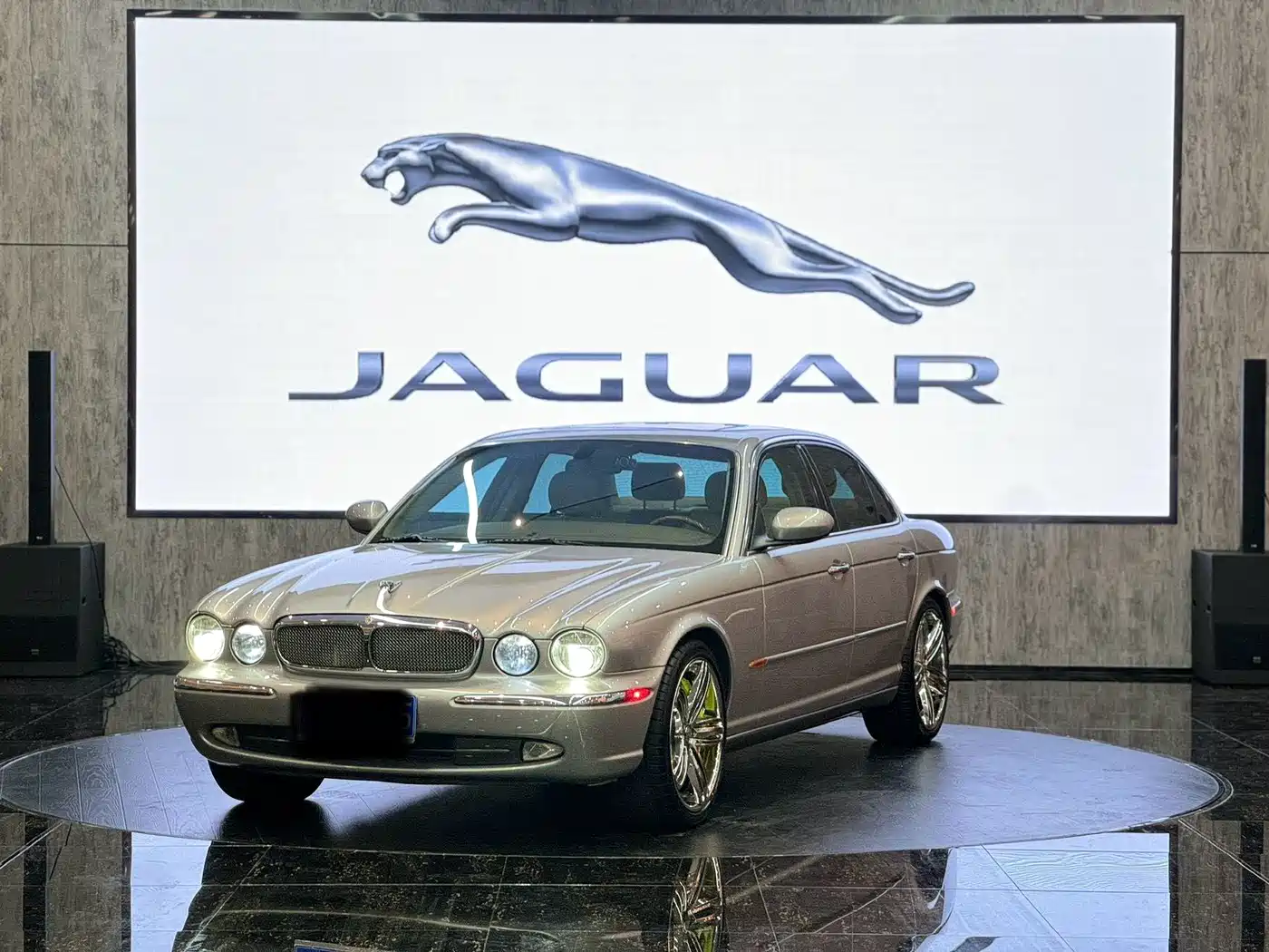 Jaguar XJ 2003 2004 Model XJ8 4.2