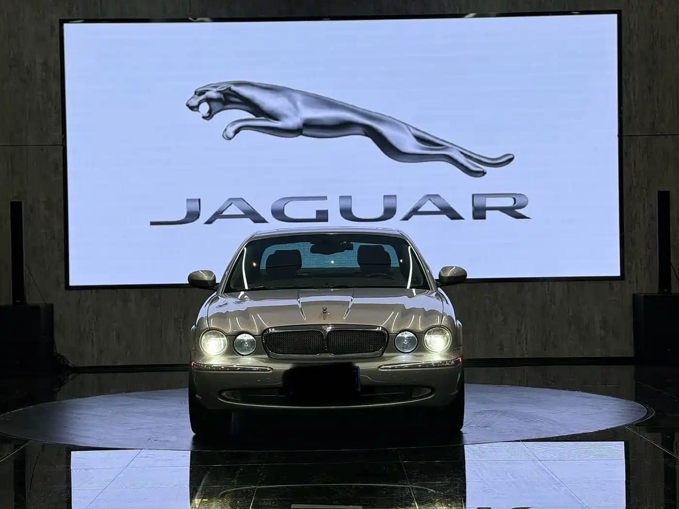 Jaguar XJ 2003 2004 Model XJ8 4.2