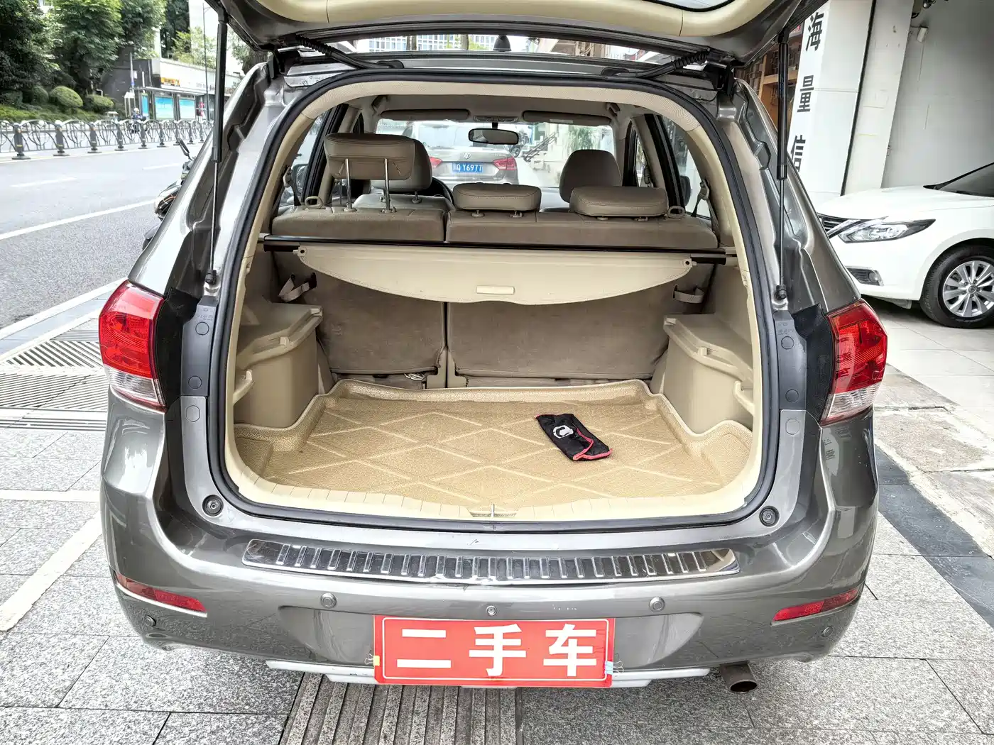 Haval H6 2011 2.0L Manual 2WD Elite Edition фото 16