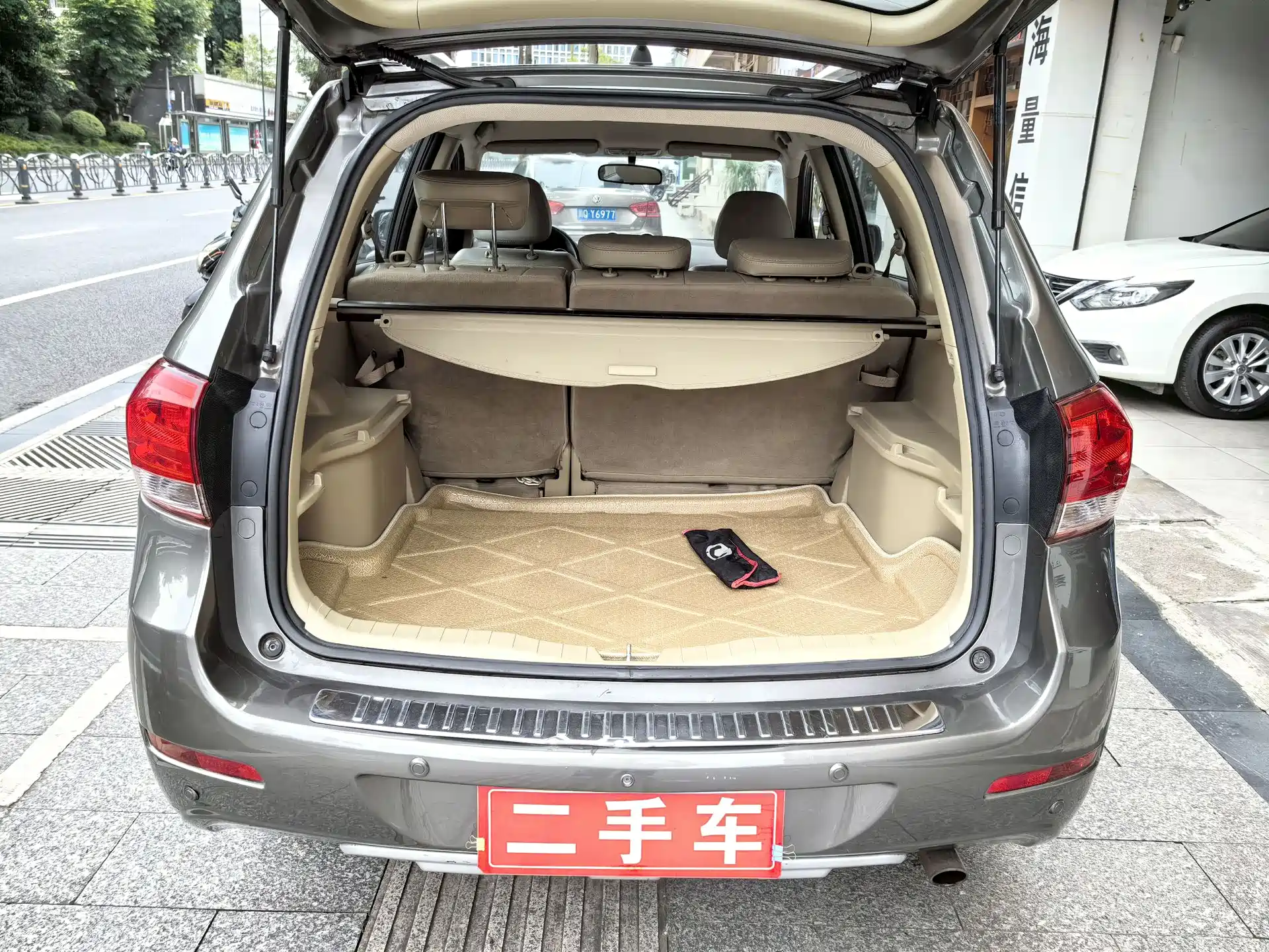 Photo 16 - Haval H6