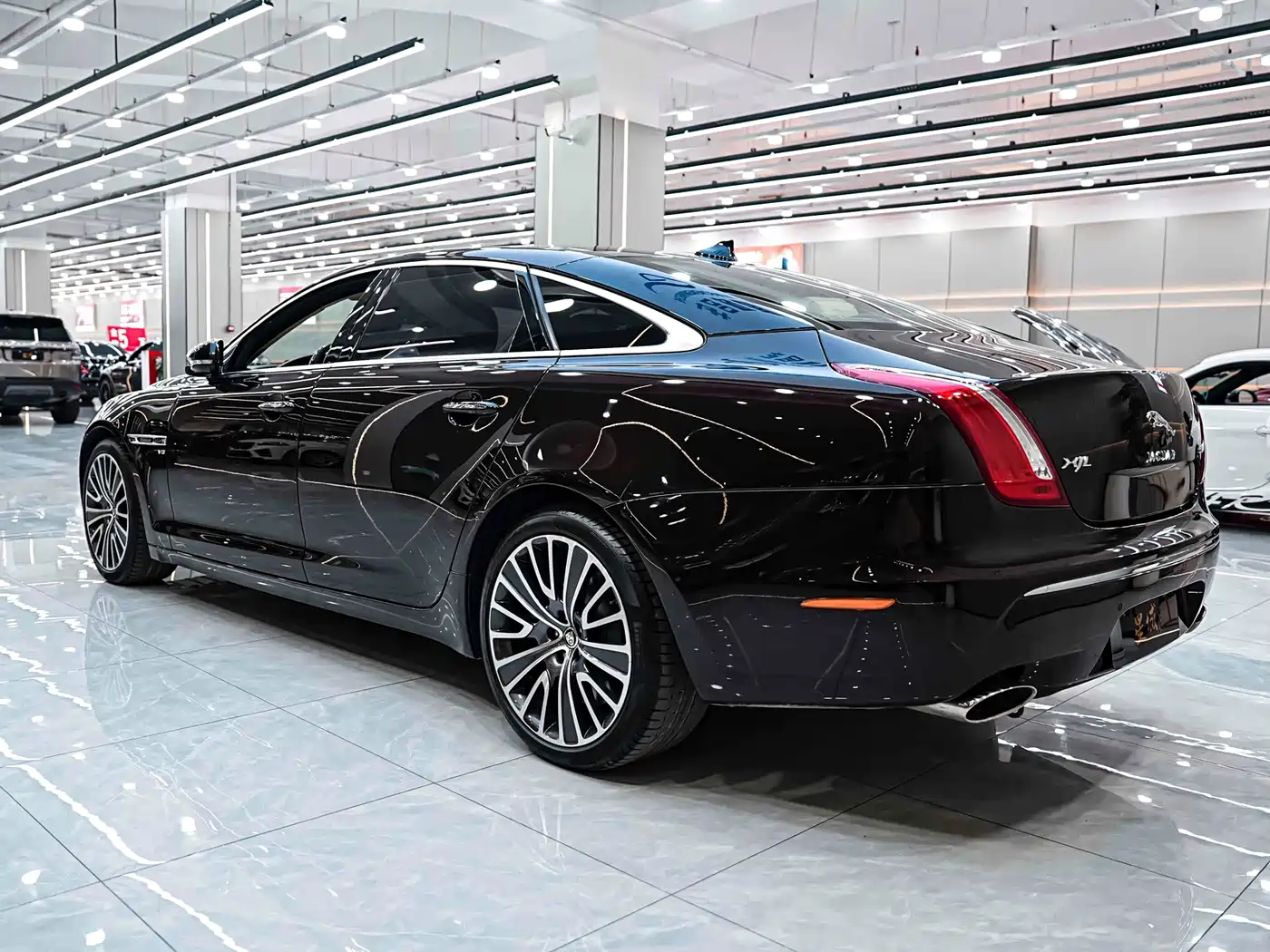 Jaguar XJ 2013 XJL 5.0 SC Ultimate Genesis Edition 5-seater фото 7