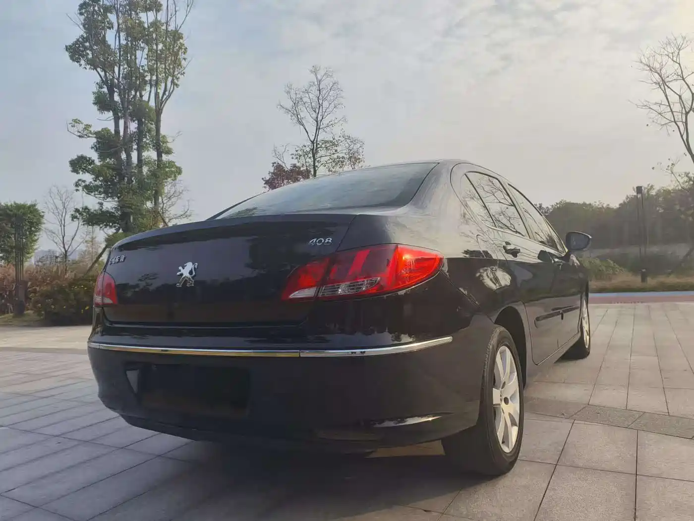 Peugeot 408 2012 2011 1.6L Automatic Comfort Edition