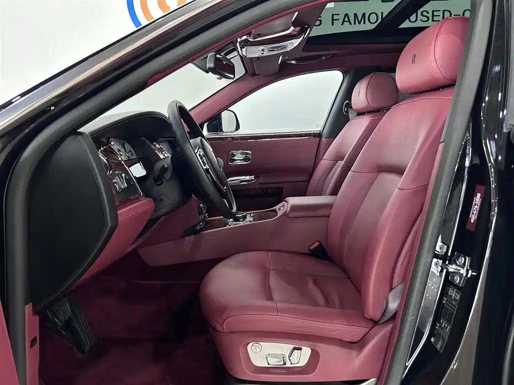 Фото 6 - Rolls-Royce Ghost
