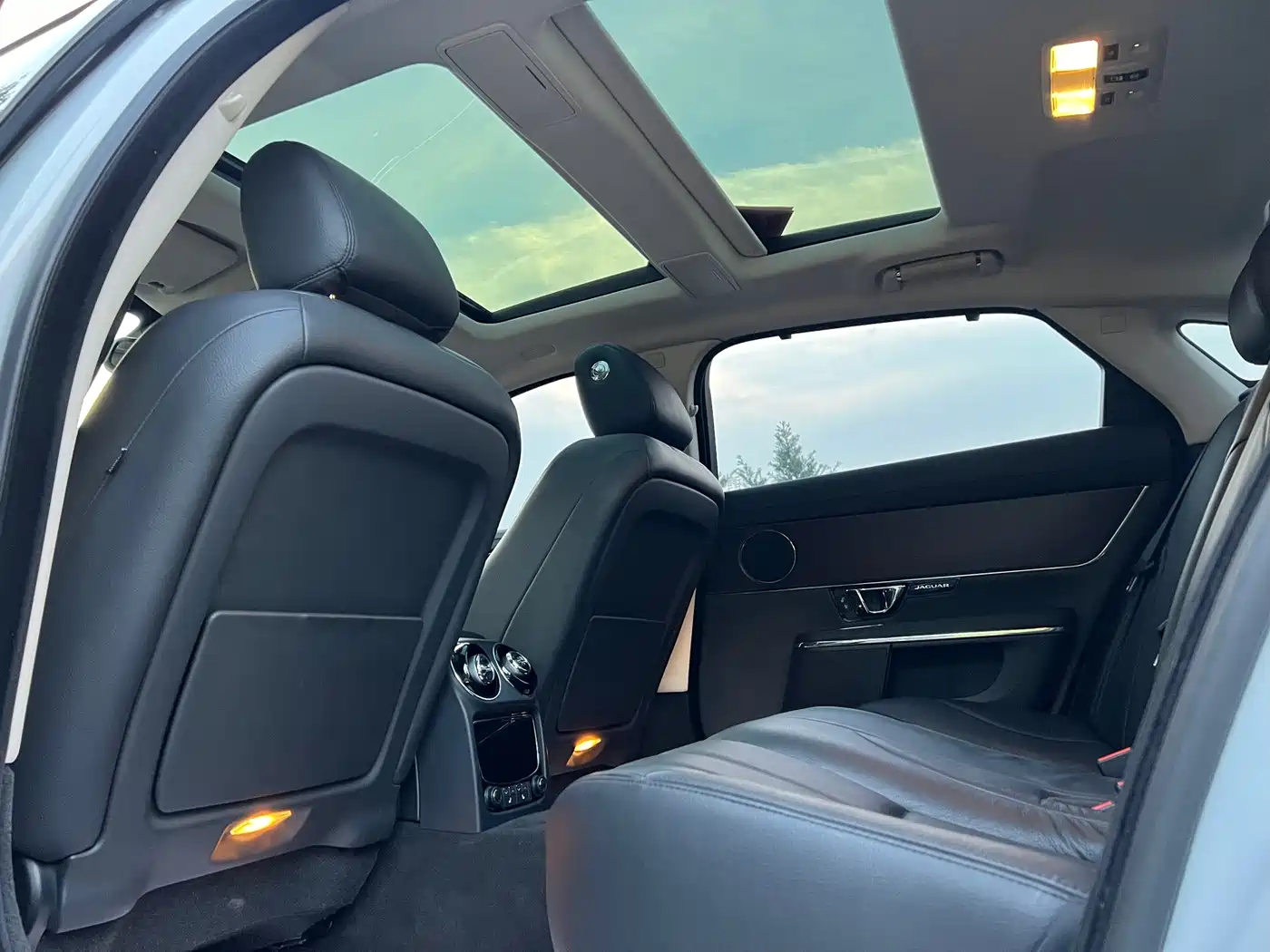 Jaguar XJ 2016 2016 XJL 3.0 SC 2WD Elegance Business Edition