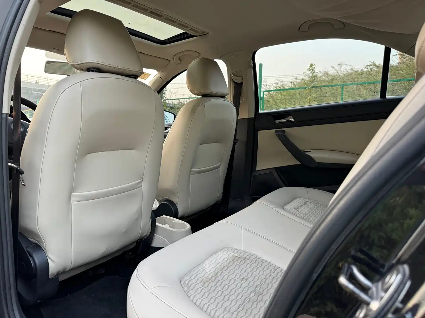 Škoda Rapid 2013 1.6L Automatic Preferred фото 11