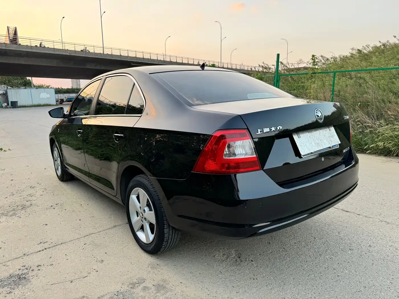 Škoda Rapid 2013 1.6L Automatic Preferred фото 16