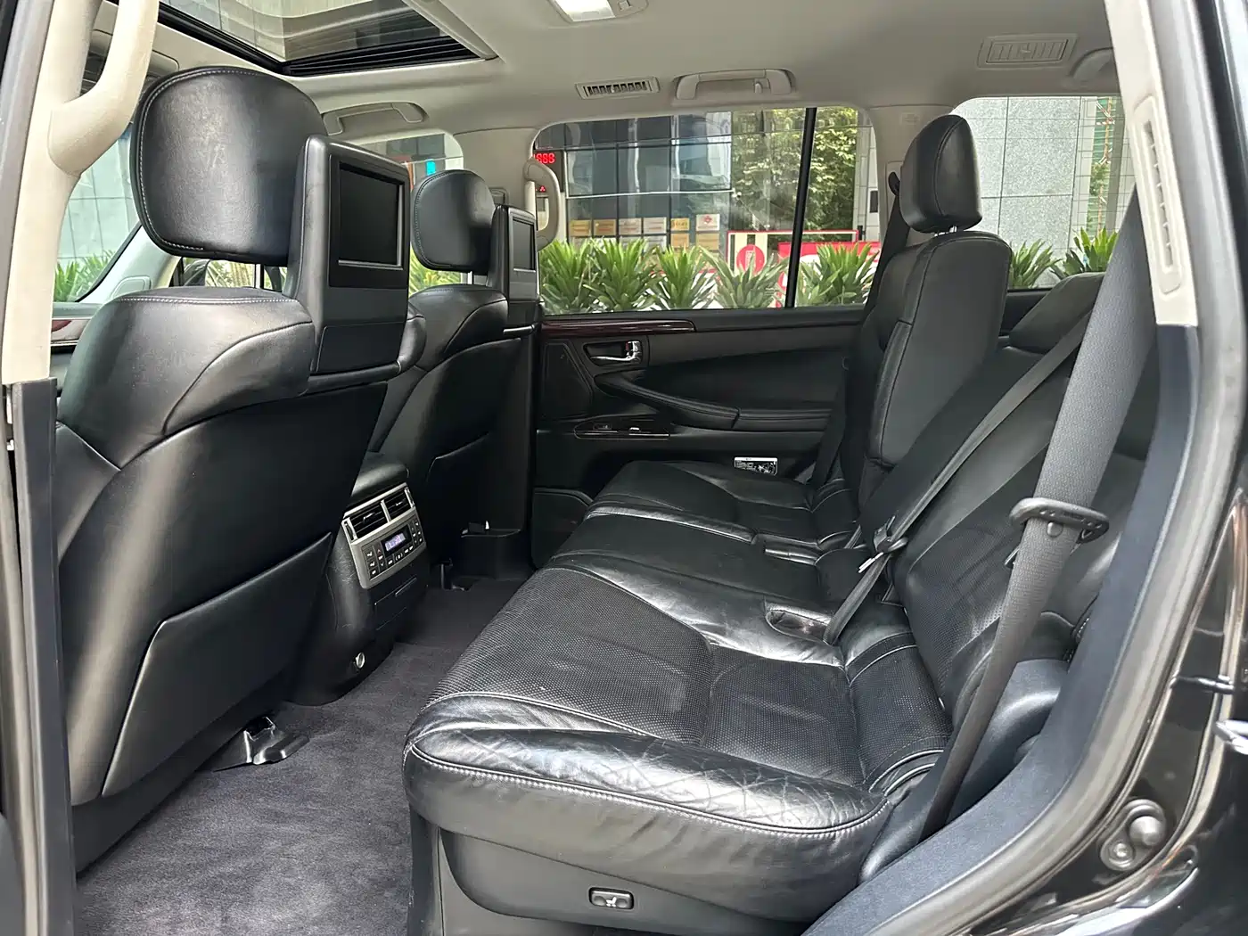 Lexus LX 2013 570 фото 9